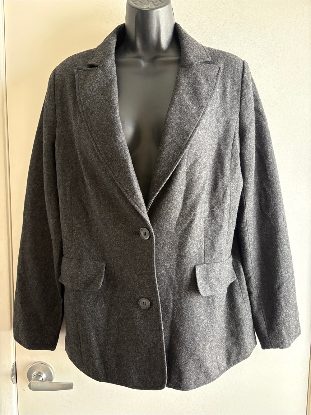Chadwicks Dark Gray Two-Button Career Office Preppy Wool-Blend Blazer SZ 8T